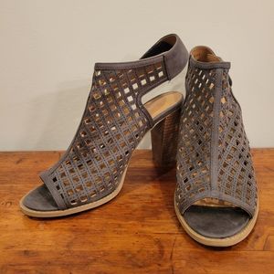 Cutout Pattern Heels